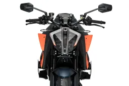 Naked Side  Spoiler